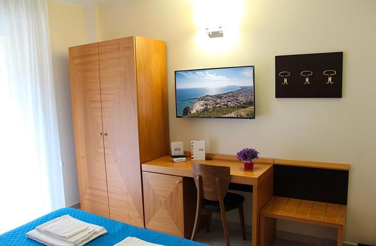 Hotel Mare Azzurro Terracina Luaran gambar