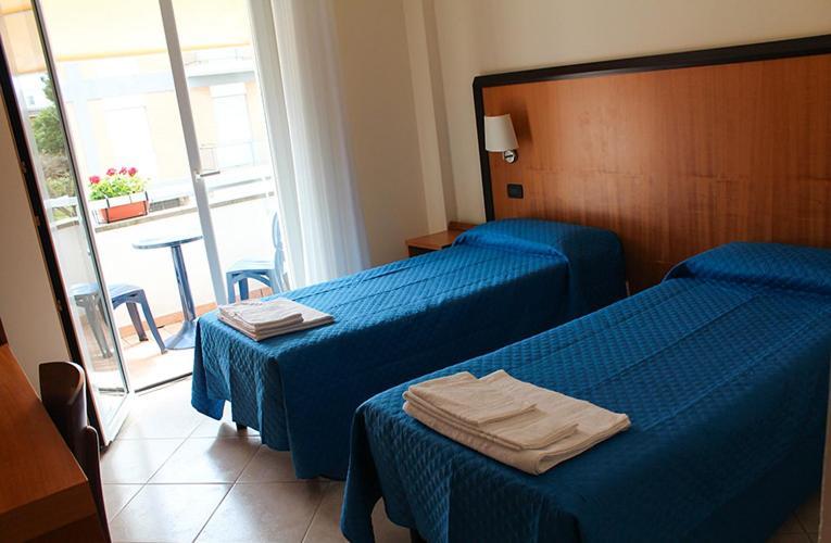 Hotel Mare Azzurro Terracina Luaran gambar